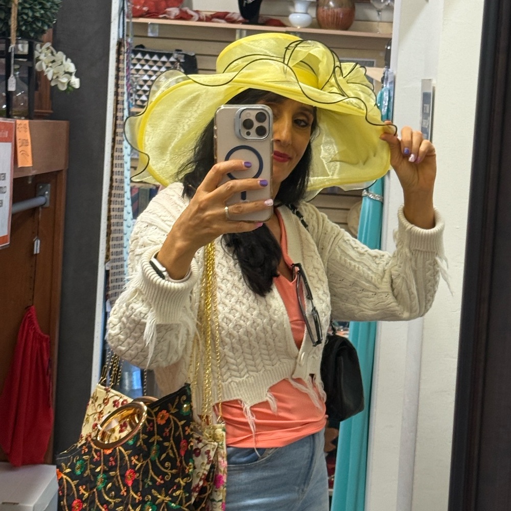 Source Unknown Yellow Sheer Hat With Black Trim - image 3